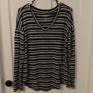 **** LAST CHANCE ***Striped American Eagle Sweater